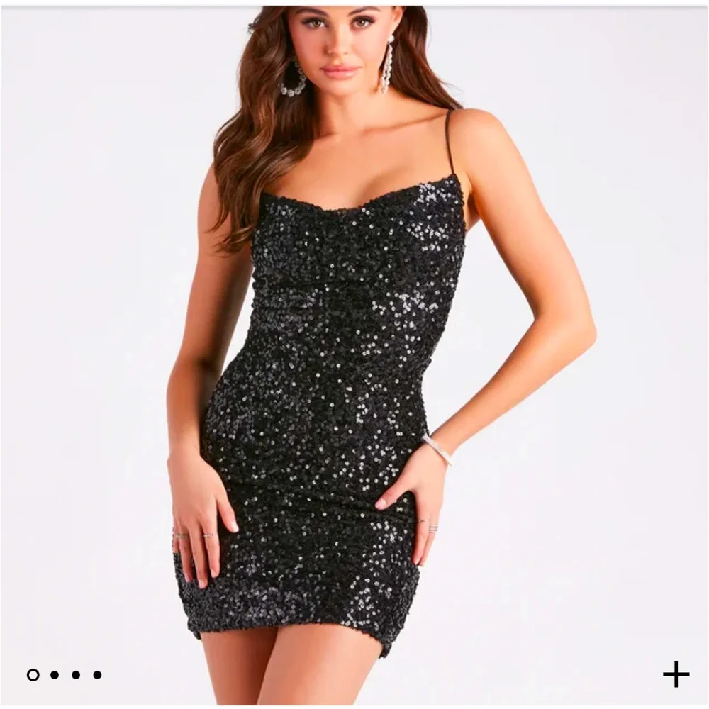 windsor key to sparkle glitter mini dress reviews Here To Sparkle Glitter Mini Dress With Sash main image 1